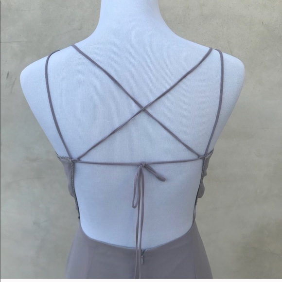 Beautiful gray play suit with strapped open back - Picture 3 of 3